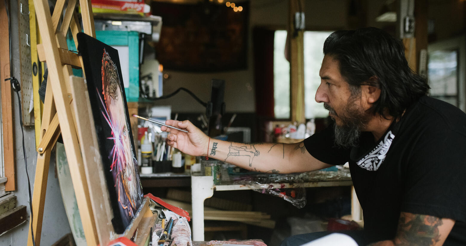 the sleeping pig . hogfarm studios logo